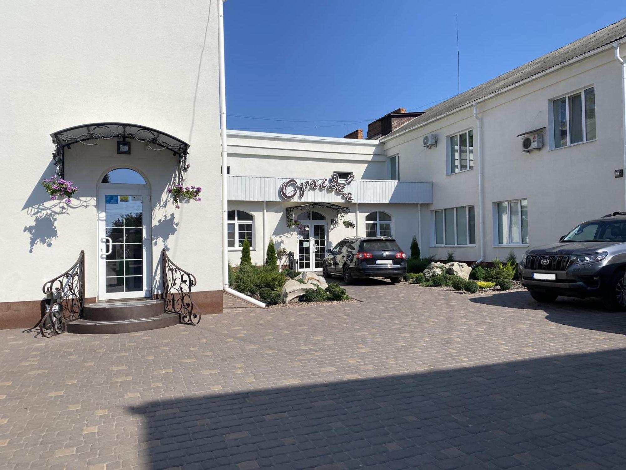 ホテル Орхідея Romny エクステリア 写真